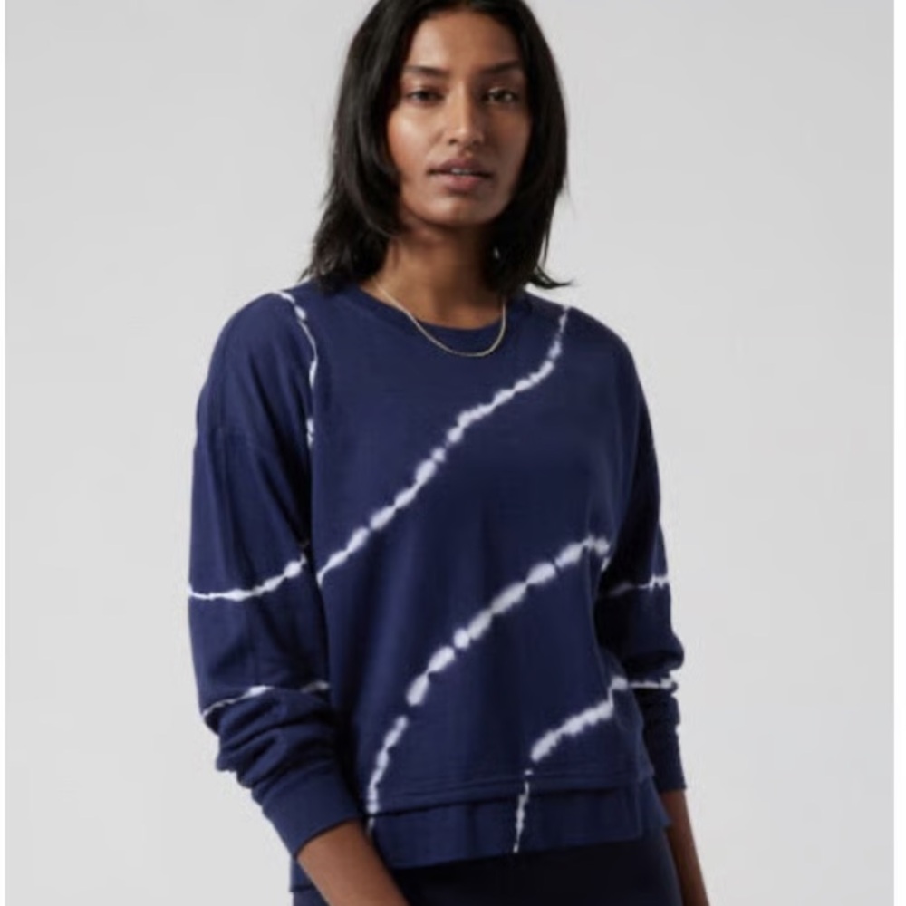 Athleta tie dye long sleeve sundown sweatshirt size medium